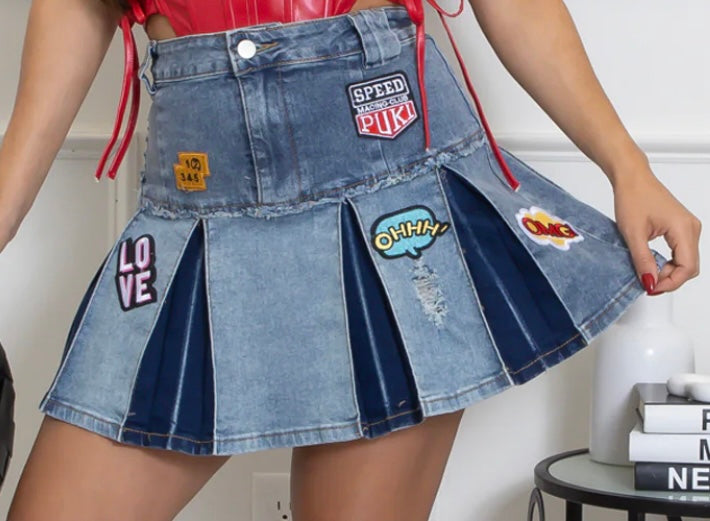 Patch Pleated Skirt